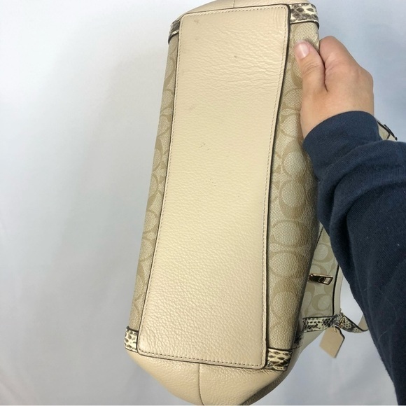 Coach Kristy Brown Shoulder Bag In Colorblock Signature Canvas - Picture 9 of 9